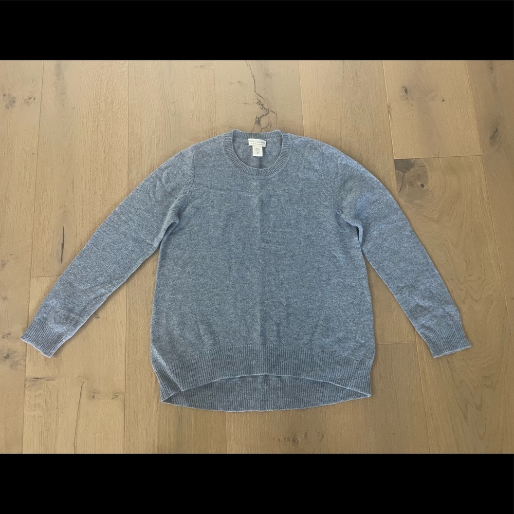 Pale blue soft 100% cashmere sweater